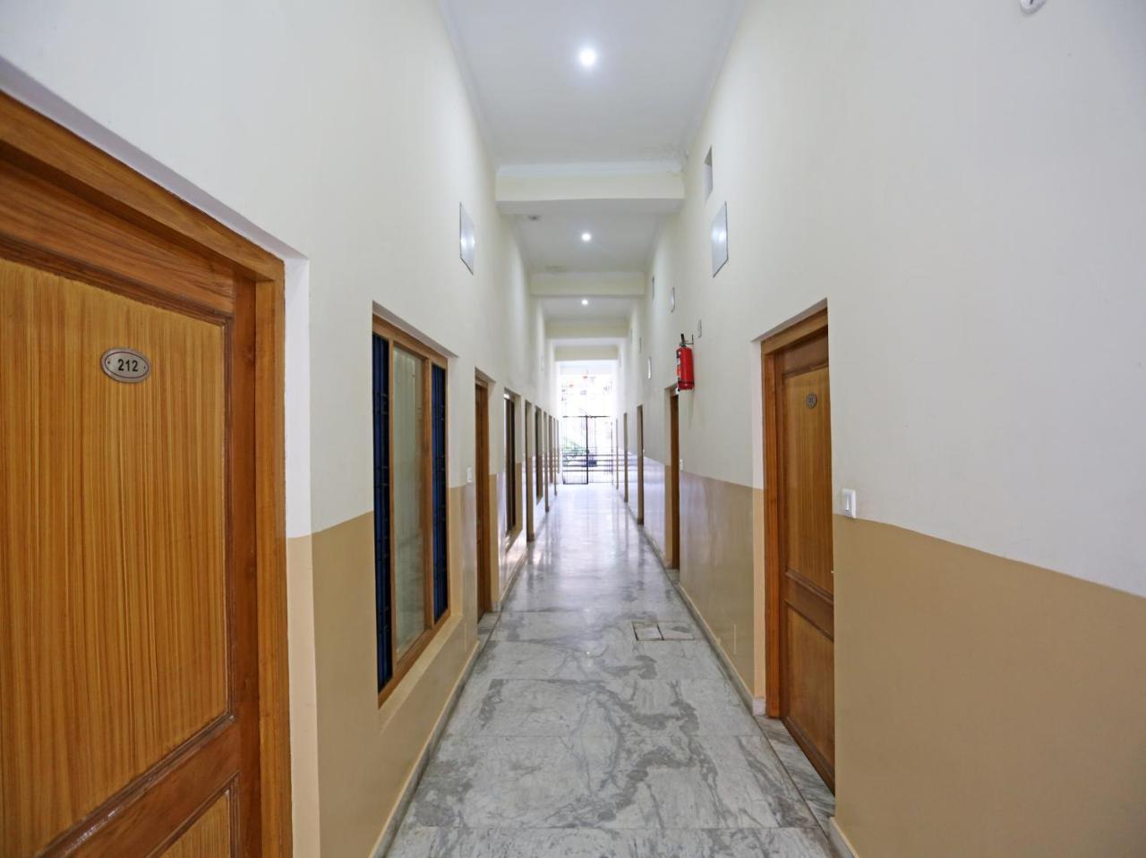 Oyo 19638 Hotel Jay Continental Almora Dış mekan fotoğraf